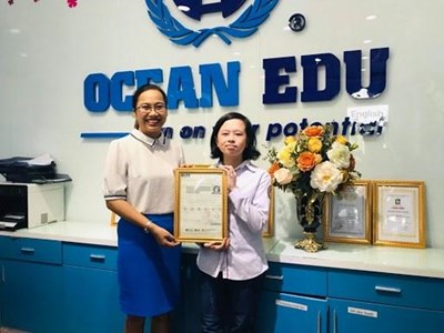 NGUYỄN QUỲNH ANH THÀNH TÍCH IELTS 7.0 - TRÁI NGỌT DÀNH CHO SỰ NỖ LỰC CỦA CHA VÀ CON 