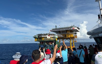 OCEAN EDU ĐỒNG HÀNH CÙNG ĐOÀN CÔNG TÁC SỐ 16: GỬI TRỌN YÊU THƯƠNG ĐẾN QUÂN DÂN TRƯỜNG SA